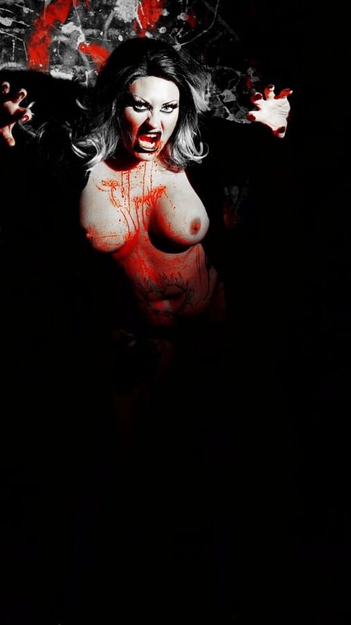 VAMPIRE SLUT