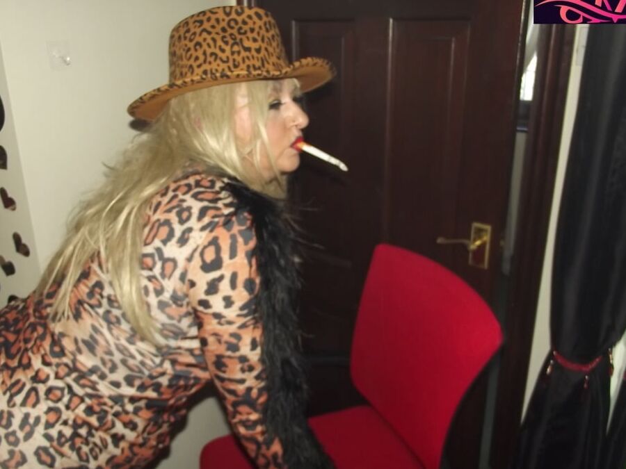LEOPARED WHORE RETREATS TO THE BEDROOM