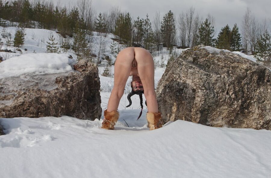 Ass on Snow