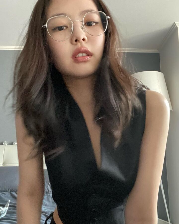 Blackpink jennie kim cummables
