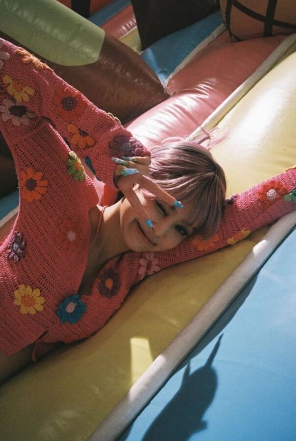 Blackpink jennie kim cummables