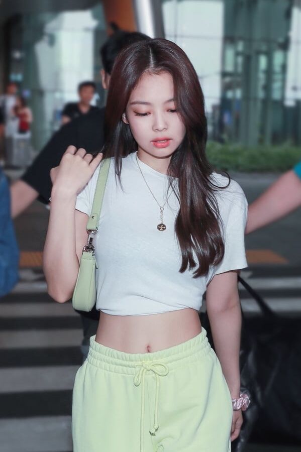 Blackpink jennie kim cummables