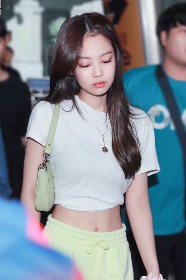 Blackpink jennie kim cummables