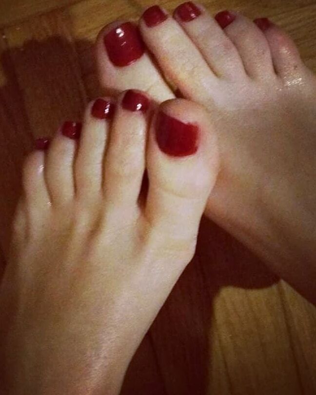 Sensuality.. Foot Fetish..