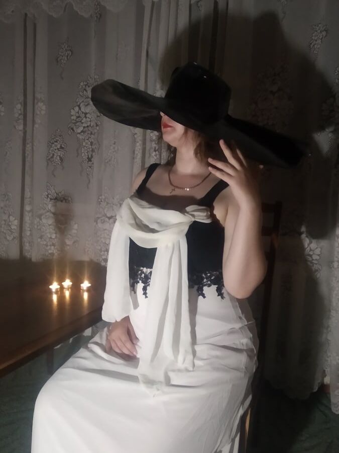 We tried to make a cosplay on Lady Dimitrescu