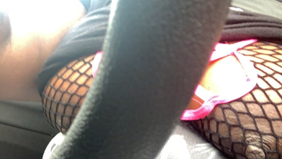 My titties out