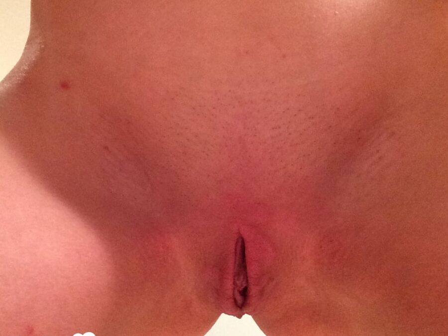 Local cutie sent me these hot pics