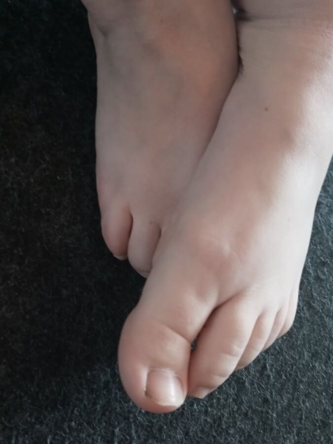 Jenny feet