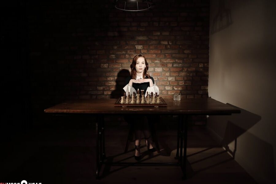 'Checkmate, bitch!' with gorgeous girl Lottie Magne