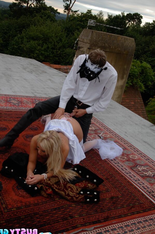 Savannah Gold Has Erotic Sex With A Masked Stranger