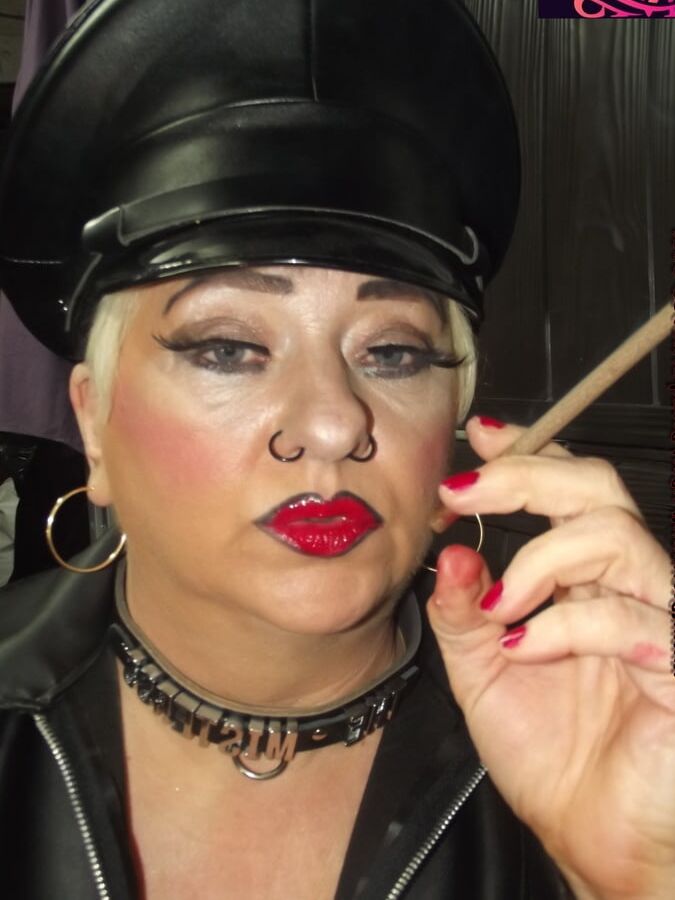 MISTRESS SMOKE POWER