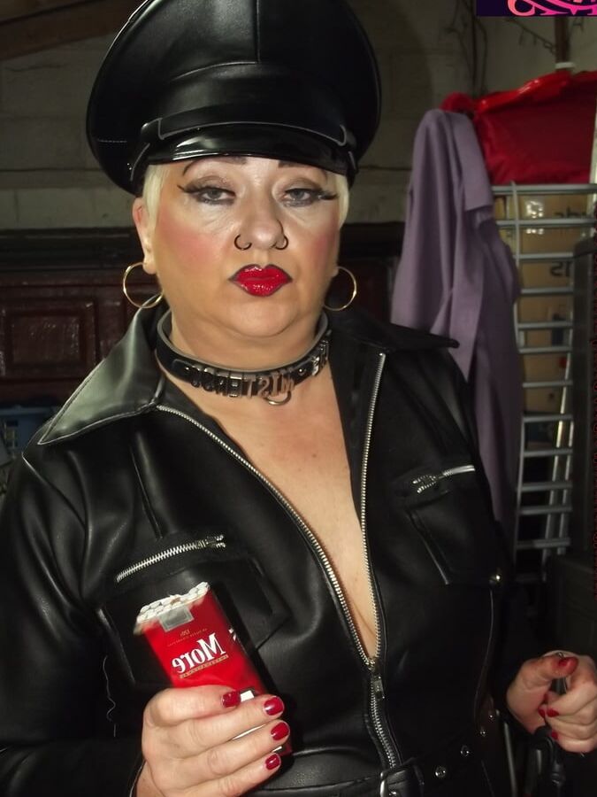 MISTRESS SMOKE POWER