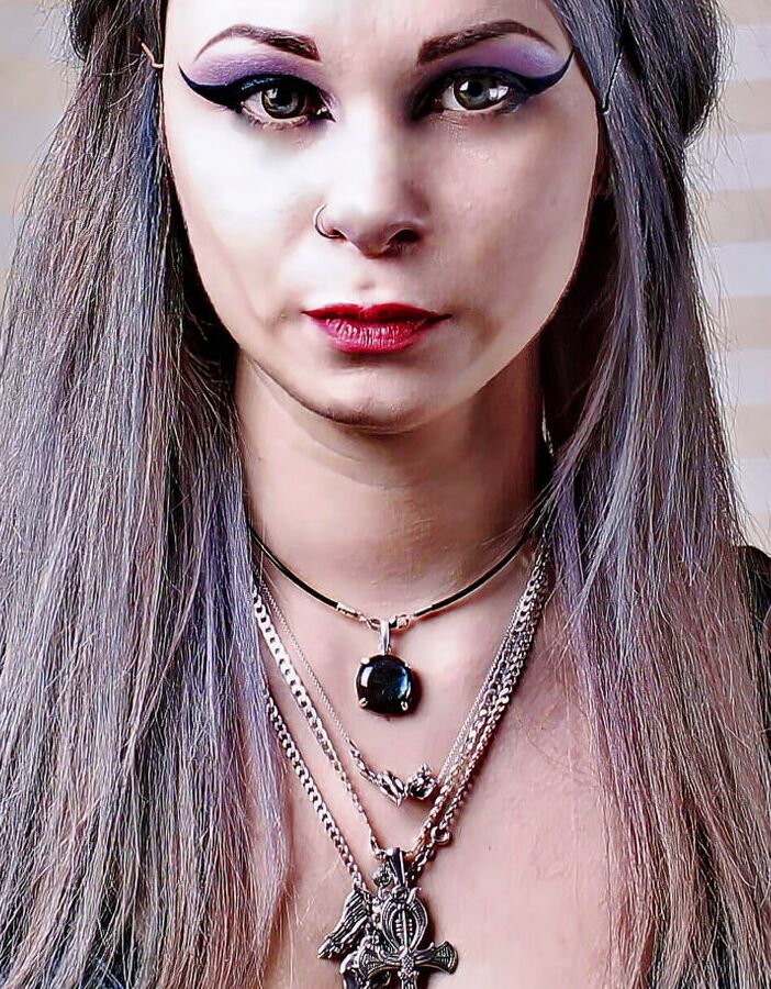 VIOLETTADEE EROTIC PHOTOS - MINDBREAKER