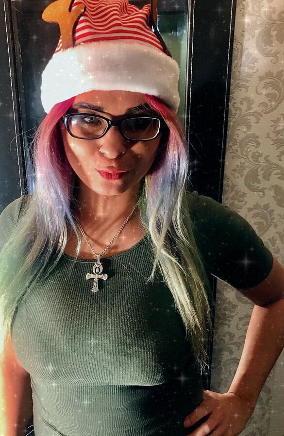 VIOLETTADEE EROTIC PHOTOS - MINDBREAKER