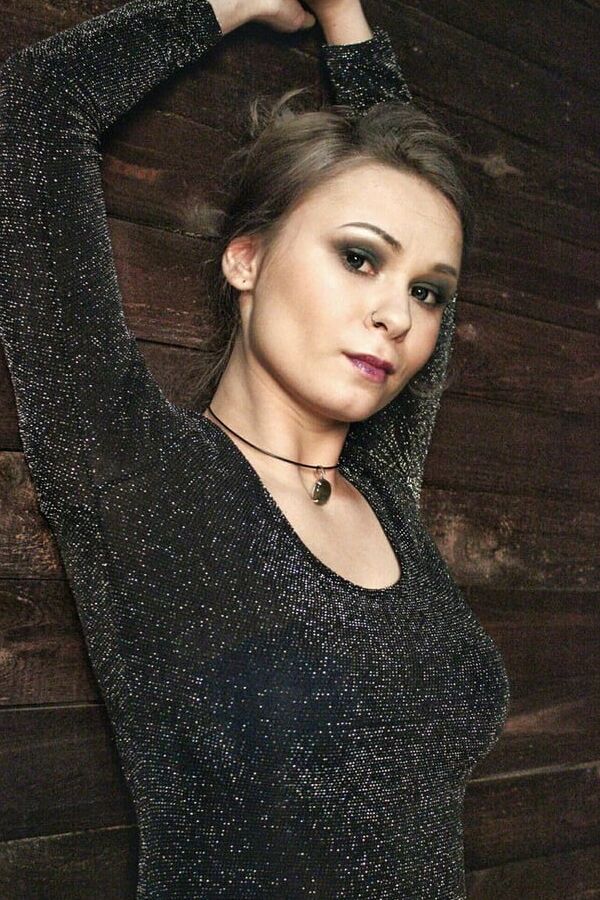 VIOLETTADEE EROTIC PHOTOS - MINDBREAKER
