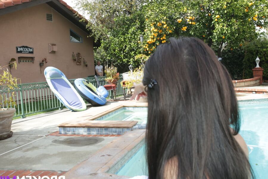 Poolboy Fucks Hard MILF India Summer In The Ass