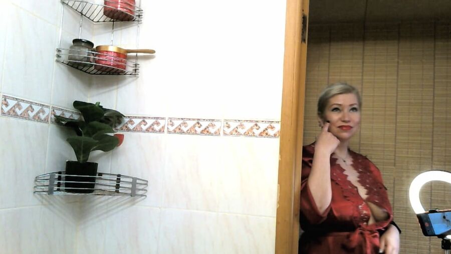 Hot russian MILF Aimee sucking & masturbates in shower!