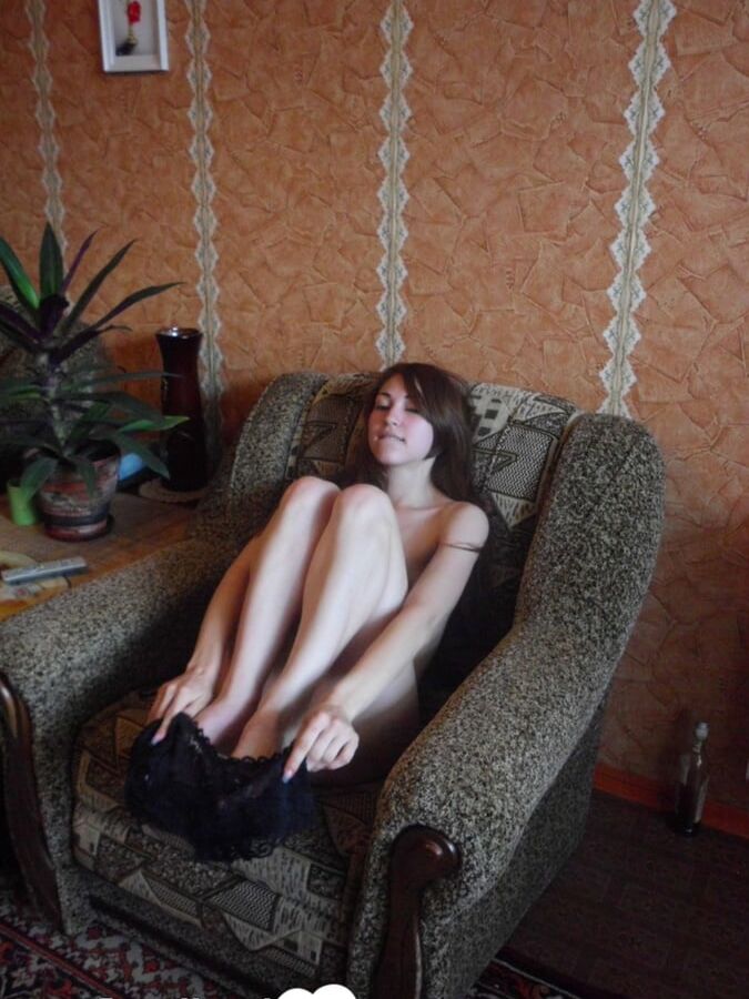 I love showing off my sexy skinny body