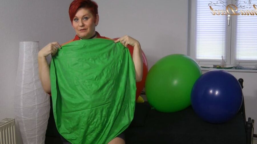 Mega balloon blow up