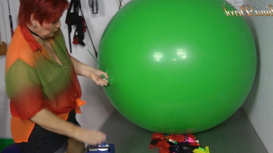 Mega balloon blow up