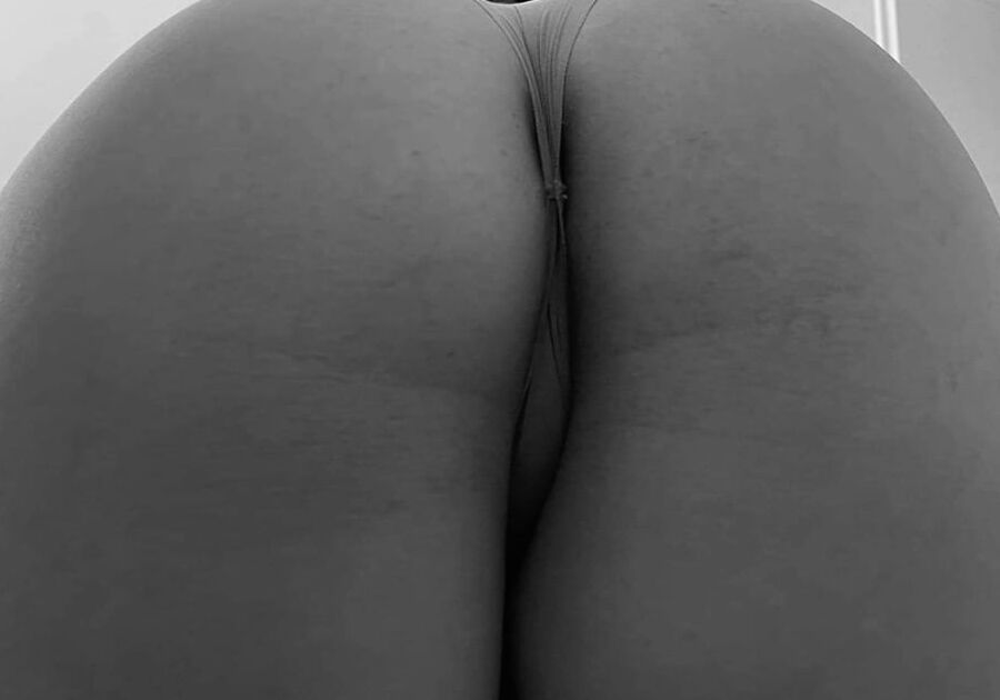 Just a little more of my gorgeous botty