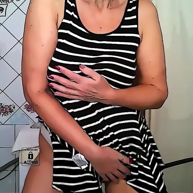 Striped dress on Lukerye
