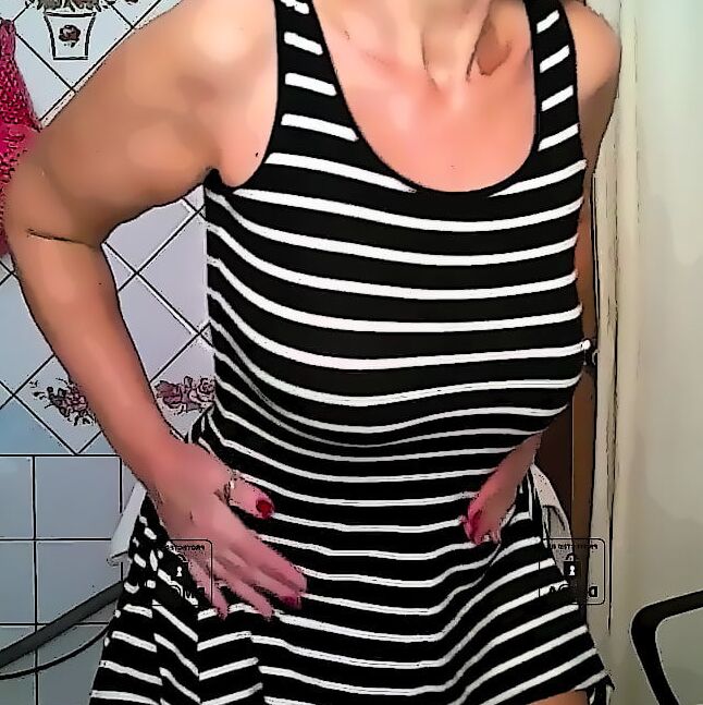 Striped dress on Lukerye
