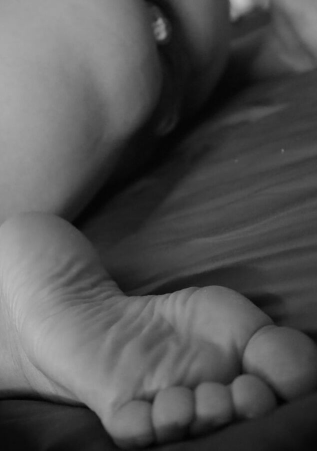 French slut play anal spread plug butt ass fuck bitch feet