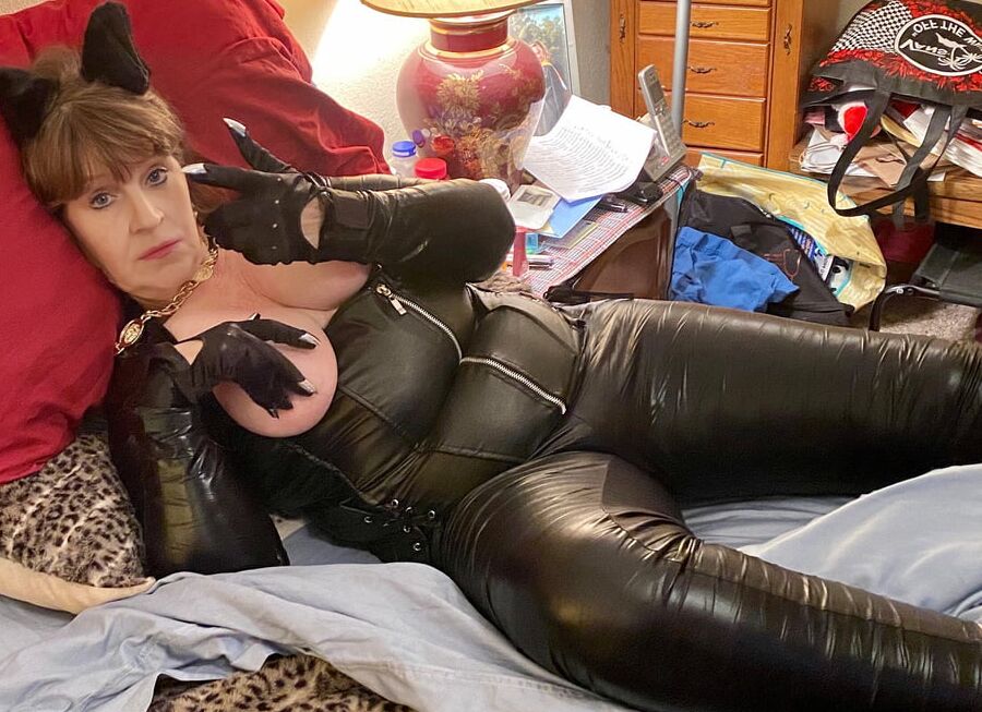 Catwoman Carmen