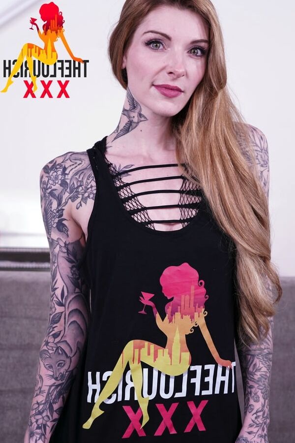 Penny Archer of TheFlourishxxx