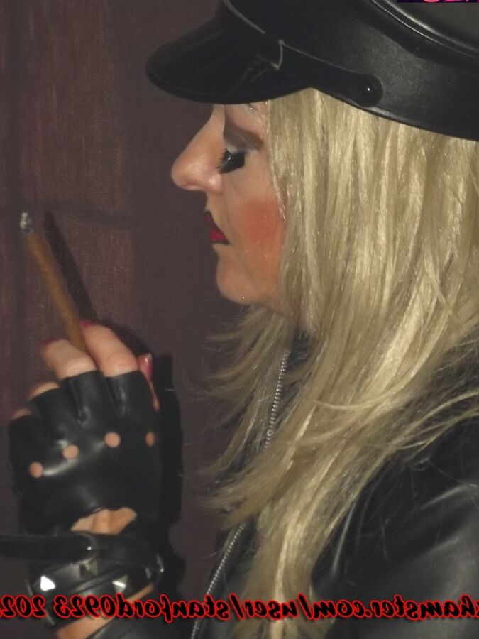 MISTRESS SMOKE RETURNS