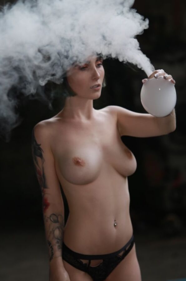 Hot Pics 2 Lou Nesbit.Lia Louise
