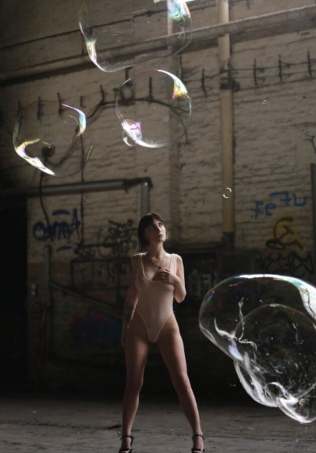 Bodysuit Fetish Lou Nesbit. Lia Louise