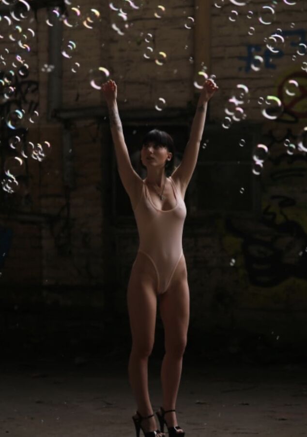 Bodysuit Fetish Lou Nesbit. Lia Louise