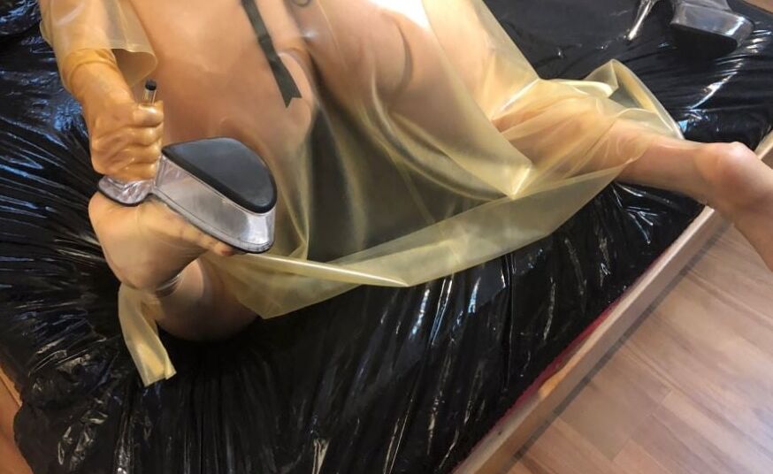 Transparent Latex Masturbation