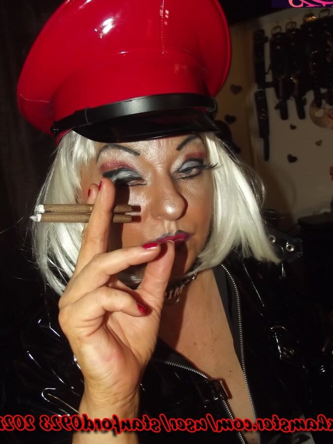 MISTRESS SMOKE PT1