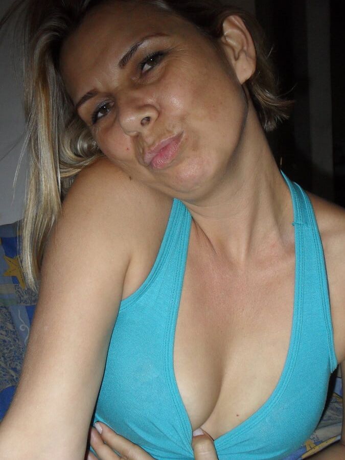 MILF Eloise WEBSLUT