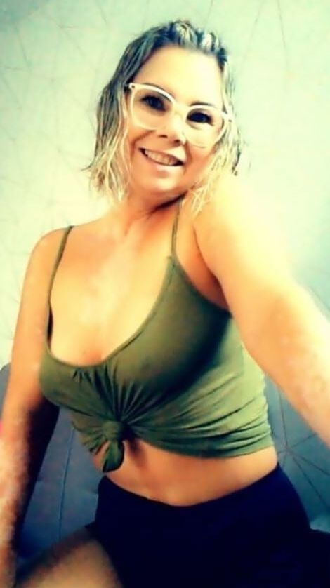 MILF Eloise WEBSLUT