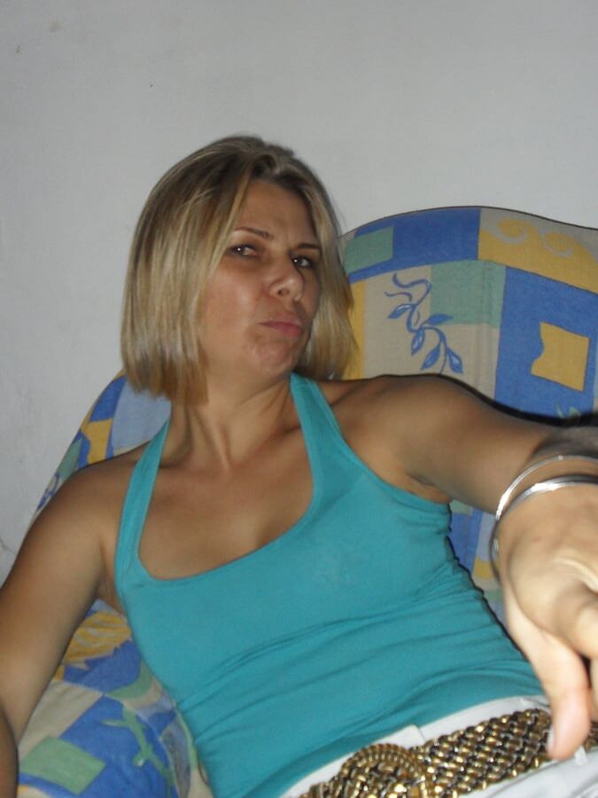 MILF Eloise WEBSLUT
