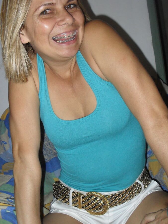MILF Eloise WEBSLUT