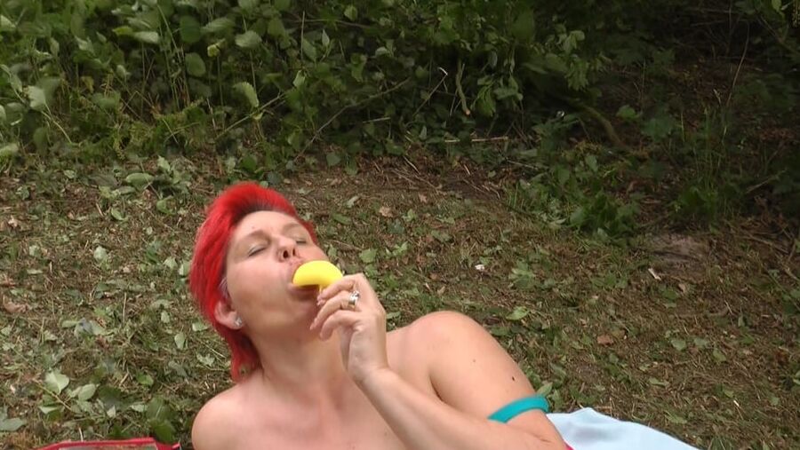 At the lake masturbated