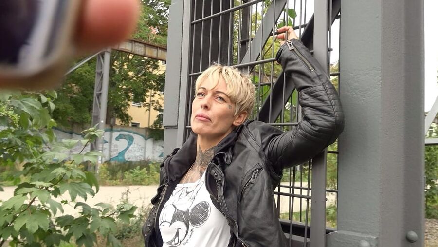 GERMAN SCOUT - SKINNY MILF VICKY ROUGH PICKUP FUCK IN BERLIN