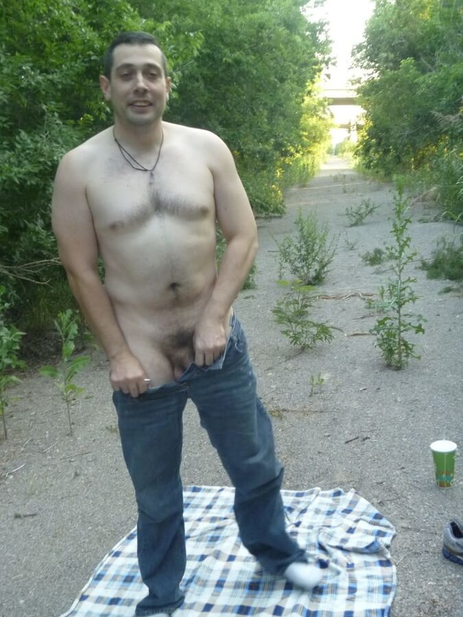 Intimiate Outdoors With Sgt Dominus and Mrs Domina