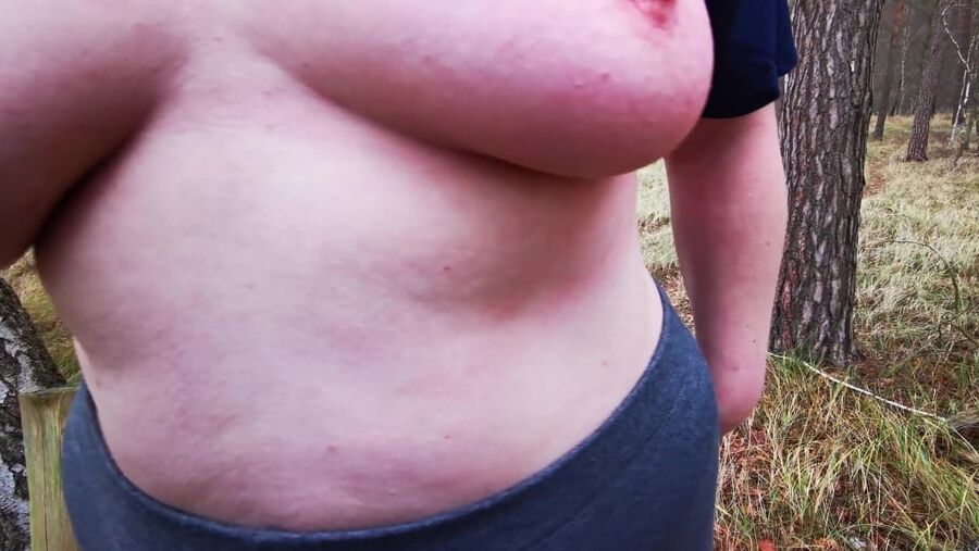 Naked on bench in winter - titslapping