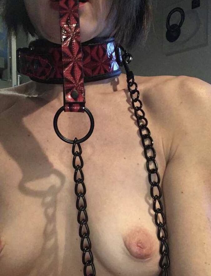 Petite chienne salope soumise - French slut bitch