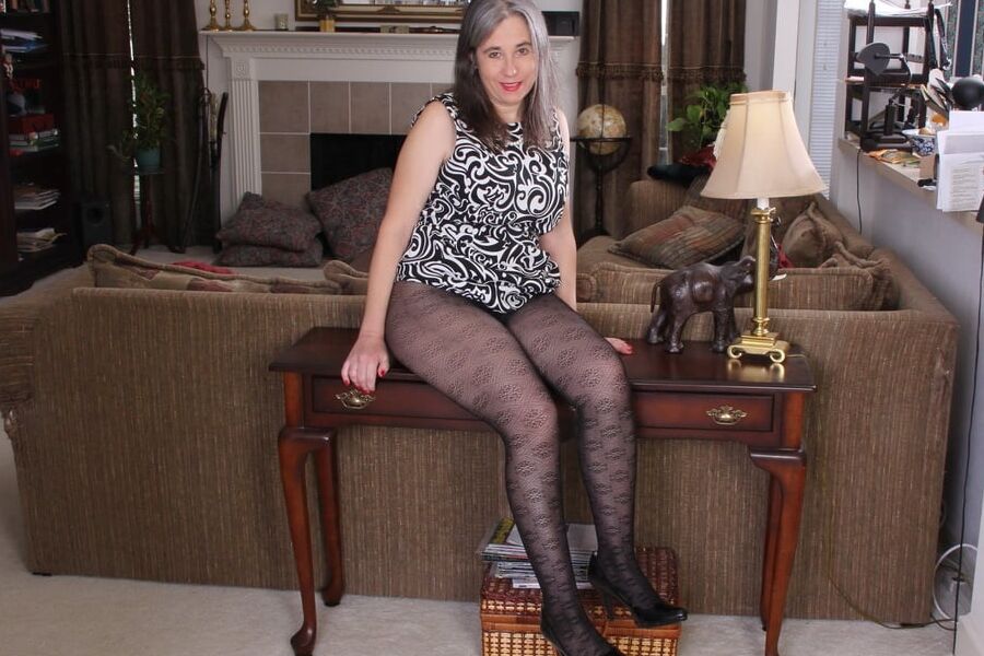 Kelli from OlderWomanFun