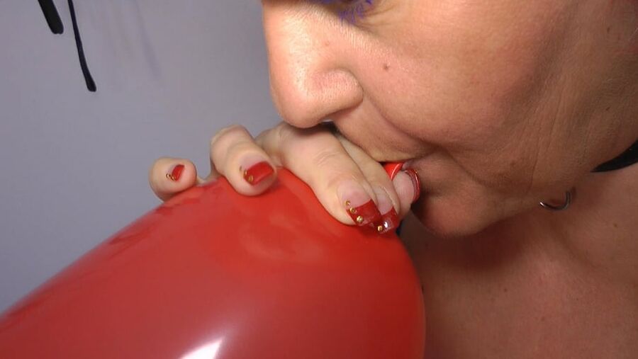 User wish - pantyhose and balloon