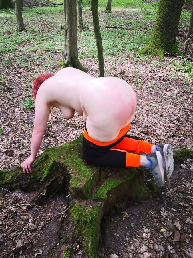Bare naked tits and ass in the woods