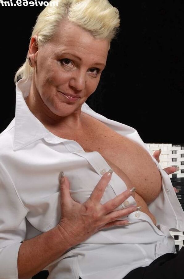 Photoshooting with MILF Jill Summer