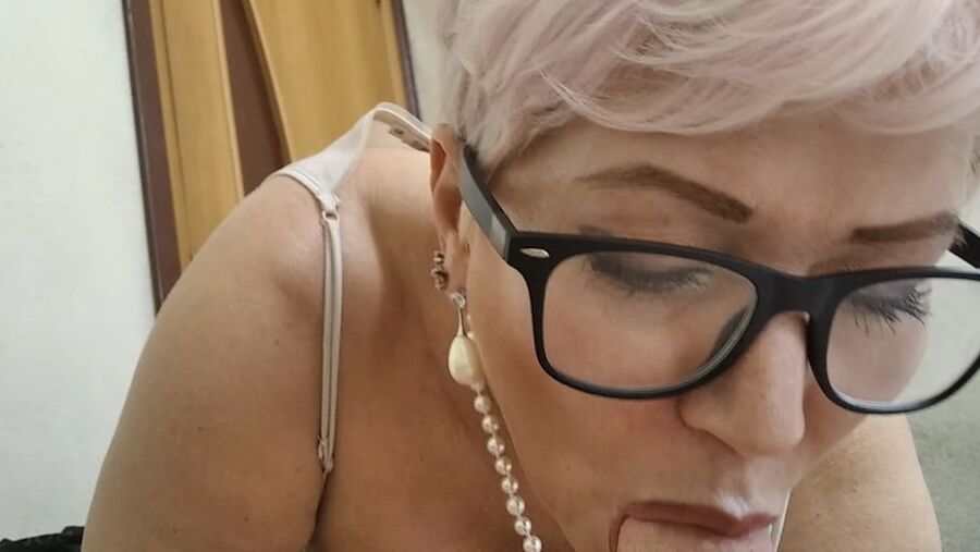 A generous treat for a Mature Milf Secretary .!.